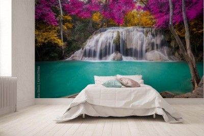 Fototapeta Panoramiczny krajobraz pięknego wodospadu