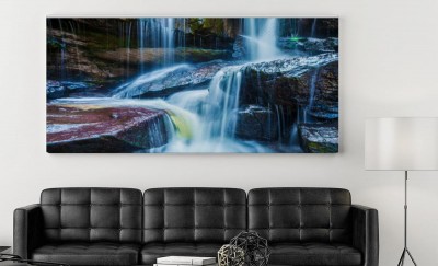 Obraz na płótnie Panorama tropikalnego wodospadu w dżungli