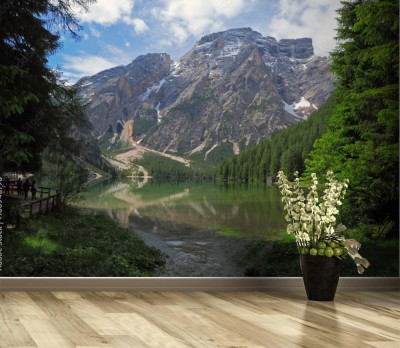 Fototapeta Malownicze jezioro we Włoskich Dolomitach