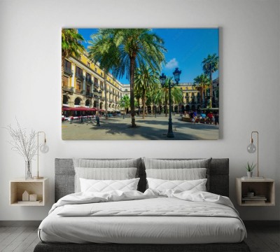 fontanna-placa-reial-w-ciagu-dnia-w-barcelonie