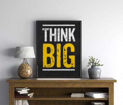 tablica-z-tekstem-think-big