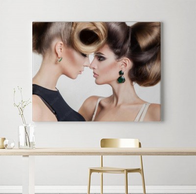 Obraz na płótnie Portret dwóch seksownych kobiet z oryginalnymi fryzurami