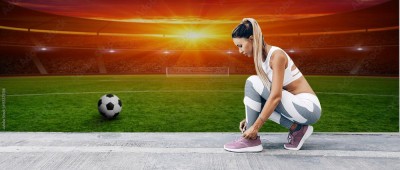 Fototapeta Piłka nożna na zielonym stadionie