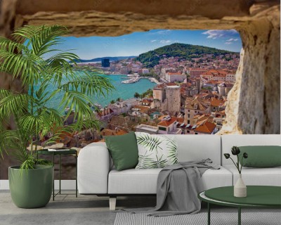 Fototapeta Widok z lotu ptaka na Split Bay przez kamienne okno