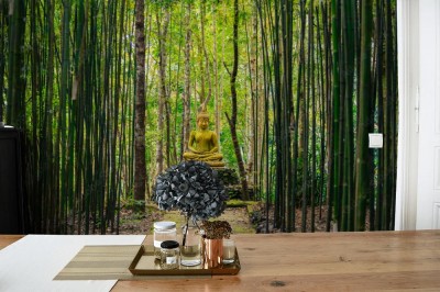 Fototapeta Buddha statua po środku bambusowego lasu 