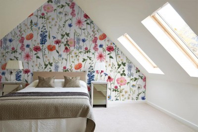 Tapeta z wzorem polnych kwiatów