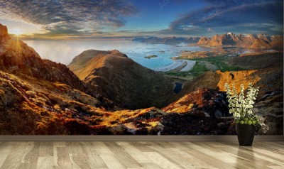 Fototapeta Linia horyzontu górskiej malowniczej krainy w Norwegii 