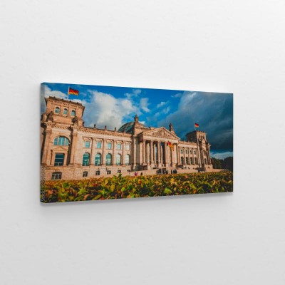budynek-reichstagu-w-berlinskiej-stolicy-niemiec