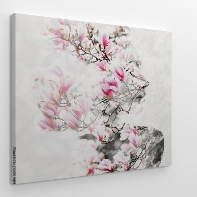 portret-z-przenikaniem-kobiety-w-kwiat-magnolii