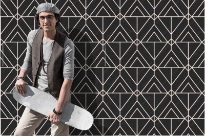 Fototapeta z ciemnym delikatnym ornamentem