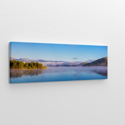 Obraz na płótnie Poranna mgła nad jeziorem