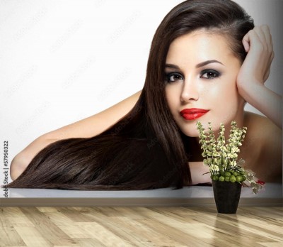 Fototapeta Piękna kobieta z długimi brązowymi prostymi włosami