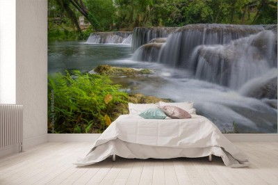 Fototapeta Wodospad w lesie tropikalnym w parku narodowym