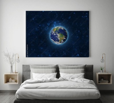 Obrazy do salonu Planeta Ziemia w kosmosie  Wyimaginowany widok niebieskiej świecącej orbity ziemi w polu gwiazdy  Abstrakcjonistyczny kosmos w ciemnej galaktyki naukowej astronomii tle  Elementy tego obrazu dostarczone przez NASA 