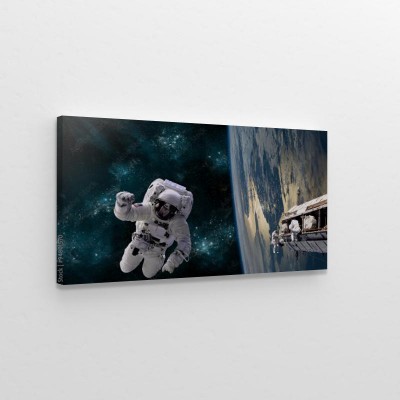 Obrazy do salonu Prace na stacji kosmicznej