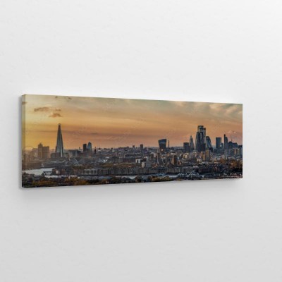 szeroka-panorama-miejskiego-krajobrazu-londynu-w-wielkiej-brytanii-podczas-jesiennego-zachodu-slonca