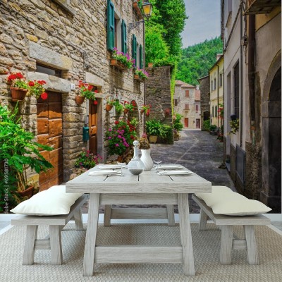 Fototapeta Włoska uliczka w małym miasteczku 