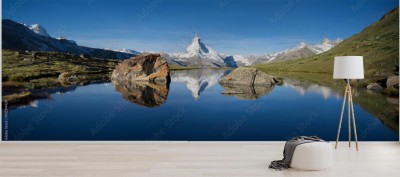 Fototapeta Szwajcarskie góry z Matterhorn i Stellisee na pierwszym planie