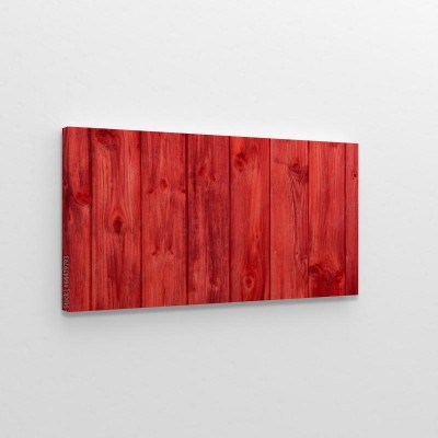 czerwona-sciana-z-drewnianych-desek