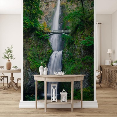 Fototapeta Wodospad Multnomah Falls z gładką wodą z fotografii o długim czasie naświetlania