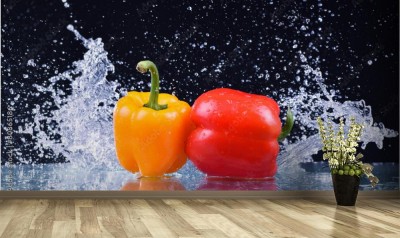 Fototapeta Żółta i czerwona papryka w kąpieli