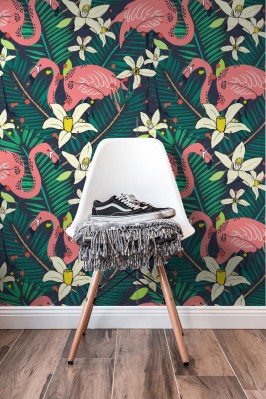Tapeta z modnymi flamingami i roślinnością