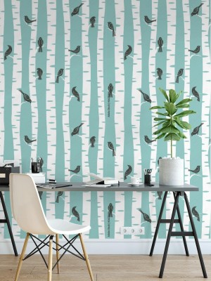 Fototapeta z niebieskim motywem brzozy i czarnych sylwetek ptaków