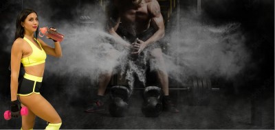 Fototapeta Trening z kettlebell w siłowni