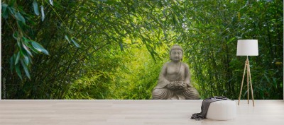 buddha-statua-w-bambusowym-lesie