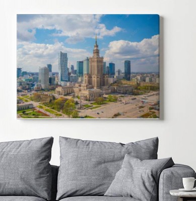 zdjecie-lotnicze-przedstawiajace-panorame-miasta-warszawa