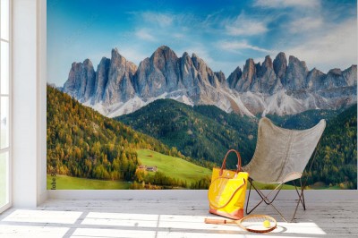 Fototapeta Piękny krajobraz włoskich dolomitów - Santa maddalena