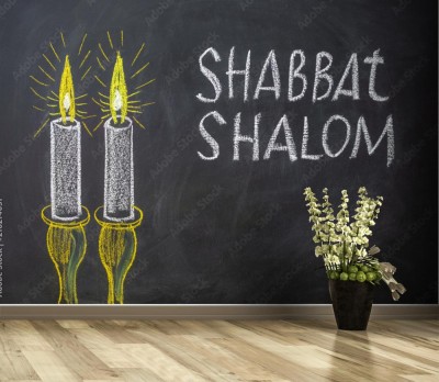 Fototapeta Żydowskie pozdrowienia Szabat Szalom i świece namalowane na tablicy