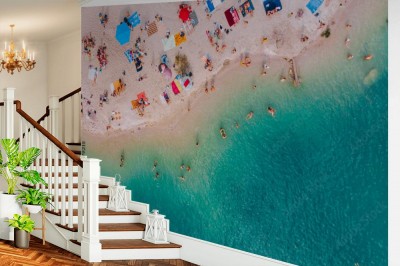 Fototapeta widok z lotu ptaka na słoneczną piaszczystą plażę z błękitną lazurową wodą