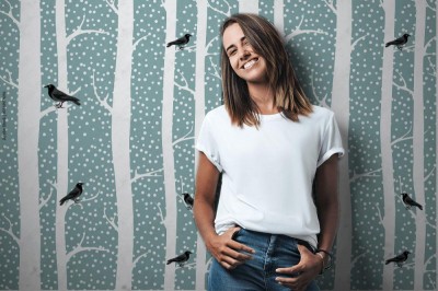 Fototapeta do jadalni z lasem i płatkami śniegu