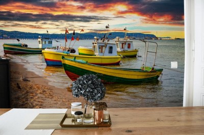 Fototapeta Malowniczy krajobraz słońca z łodzi na plaży w Sopocie, Polska