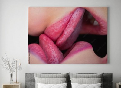 Obraz na płótnie Namiętny pocałunek dwóch kobiet