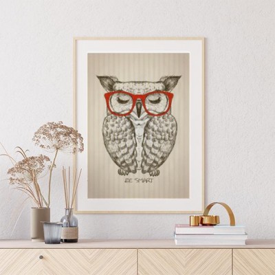z-hipster-sowa-ubrana-w-czerwone-okulary