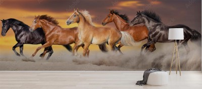 stado-koni-biegnie-galopem-w-pustynnym-pyle-na-tle-dramatycznego-nieba