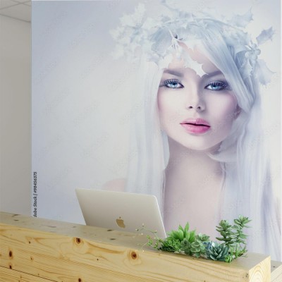 Fototapeta Kobieta z długimi białymi włosami