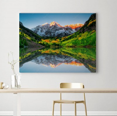 Obraz na płótnie Wschód słońca nad jeziorem Maroon dzwony