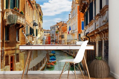 Fototapeta Widok na kanał Rio Marin z Ponte de la Bergami w Wenecji
