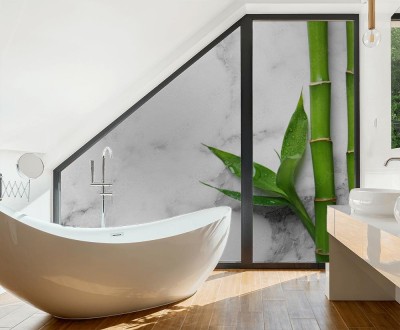 Folia na okno łazienkowe Zielony bambus na marmurowym tle