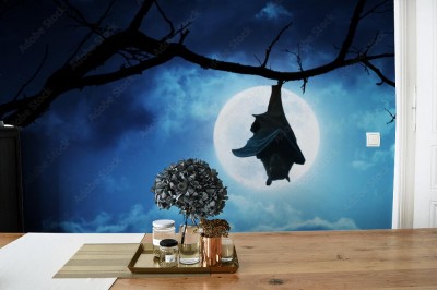 Fototapeta Przerażający nietoperz Halloween wisi do góry nogami przy pełni księżyca