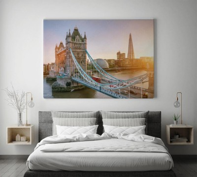 london-tower-londynski-most-przy-wschodzie-slonca