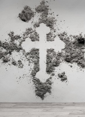 Fototapeta Chrześcijański krzyż prawosławny - symbol wykonany w szarym popiele