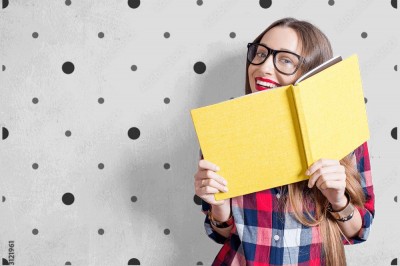 Tapeta ścienna w równomiernie rozłożone kropki