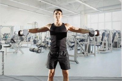 Fototapeta Wnętrze sali fitness ze sprzętem fitness
