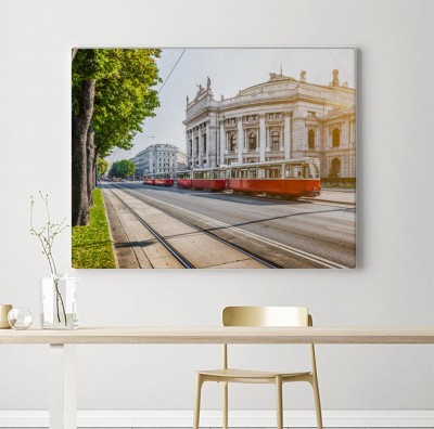 Obraz na płótnie Wiener Ringstrasse z Burgtheater i tramwajem o wschodzie słońca, Wiedeń, Austria