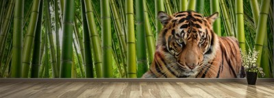 Fototapeta Tygrys na tle panoramy łodyg bambusa